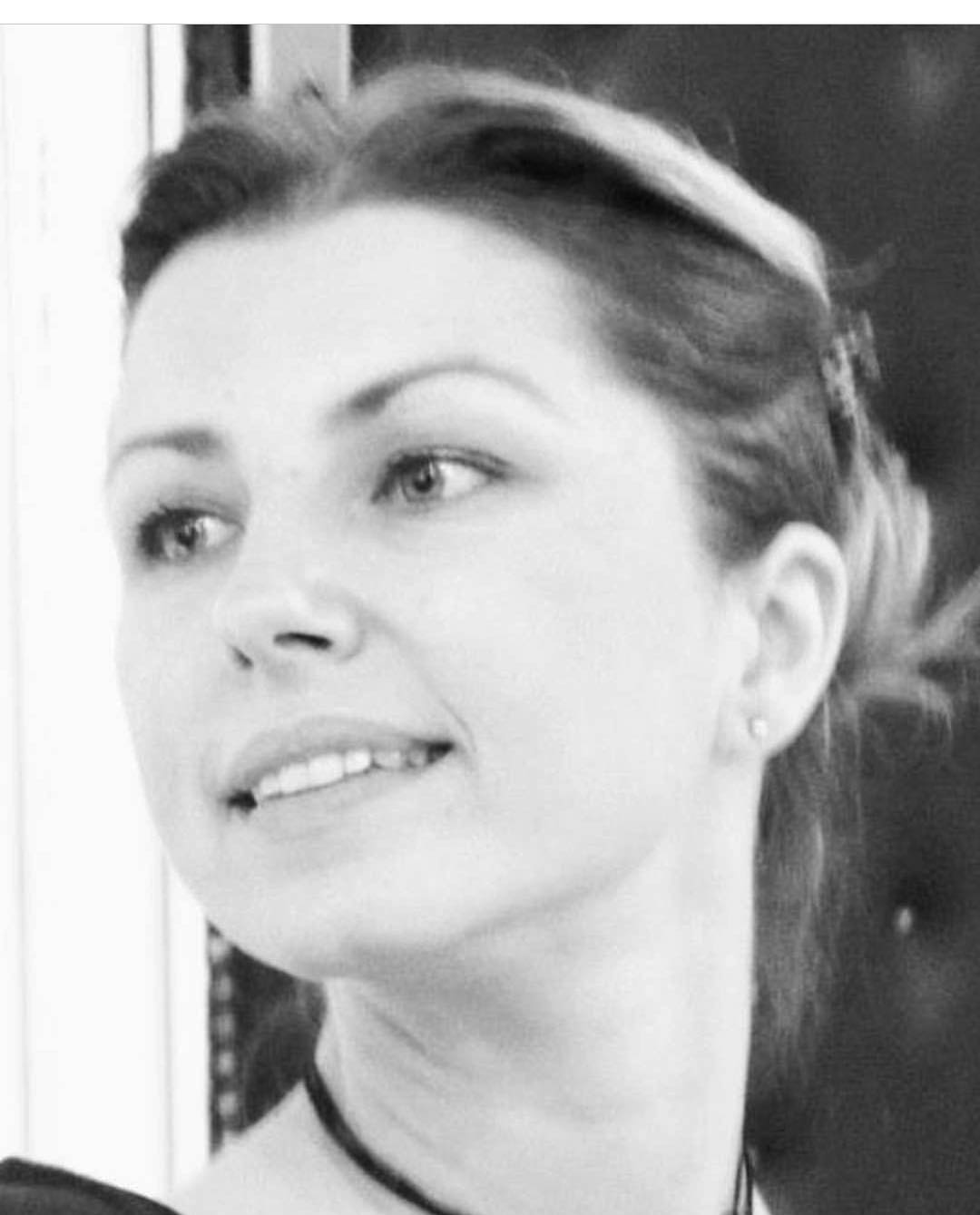 Ece Aydemir — kurucu ve baş eğitmen portresi